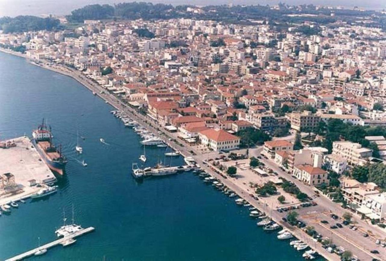Blue Apartment Preveza Esterno foto